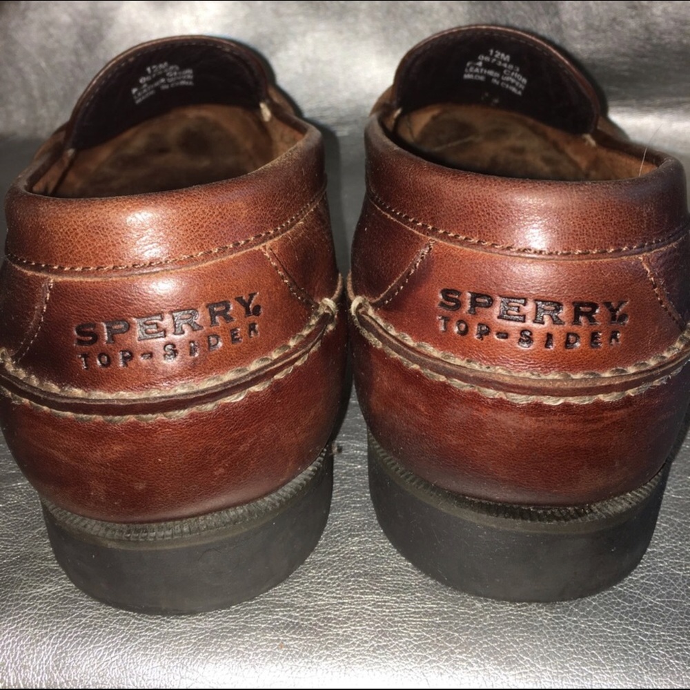 Sperry Topsider in brown leather